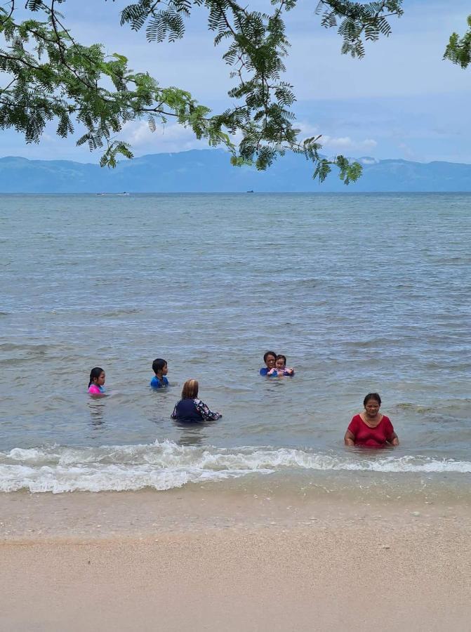 Calatagan'S Bahay Kubo - With Beach Access Hotel Batangas Exterior foto